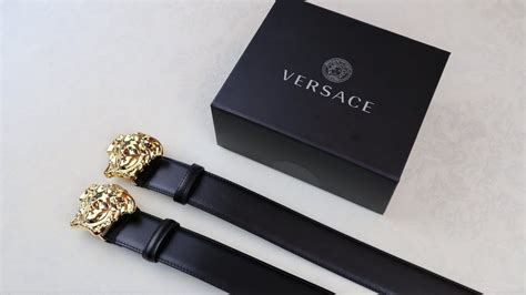 versace gefälschte kette|How to Spot a Fake Versace .